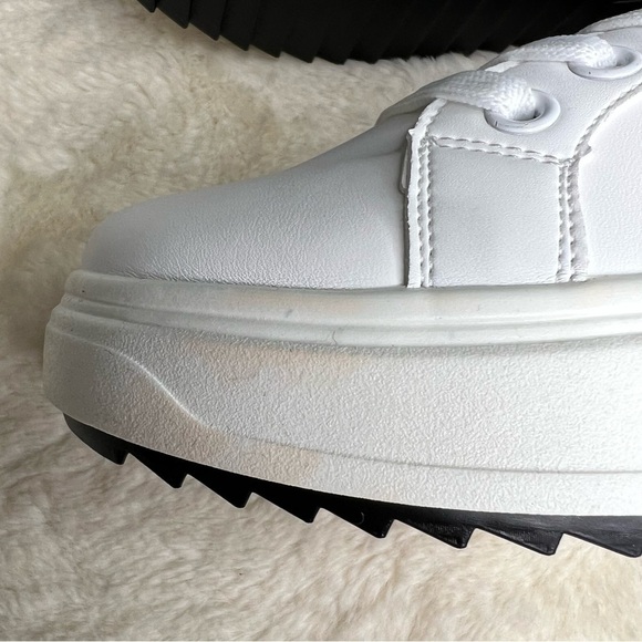 Madden Girl White Sneakers FLAWED - Picture 10 of 14